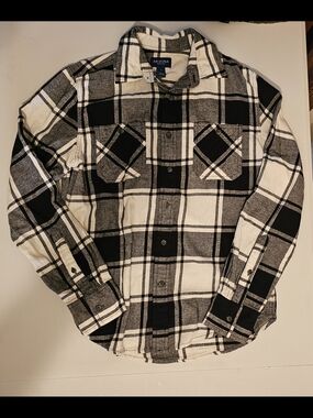 Arizona Jean Company Black & White Flannel